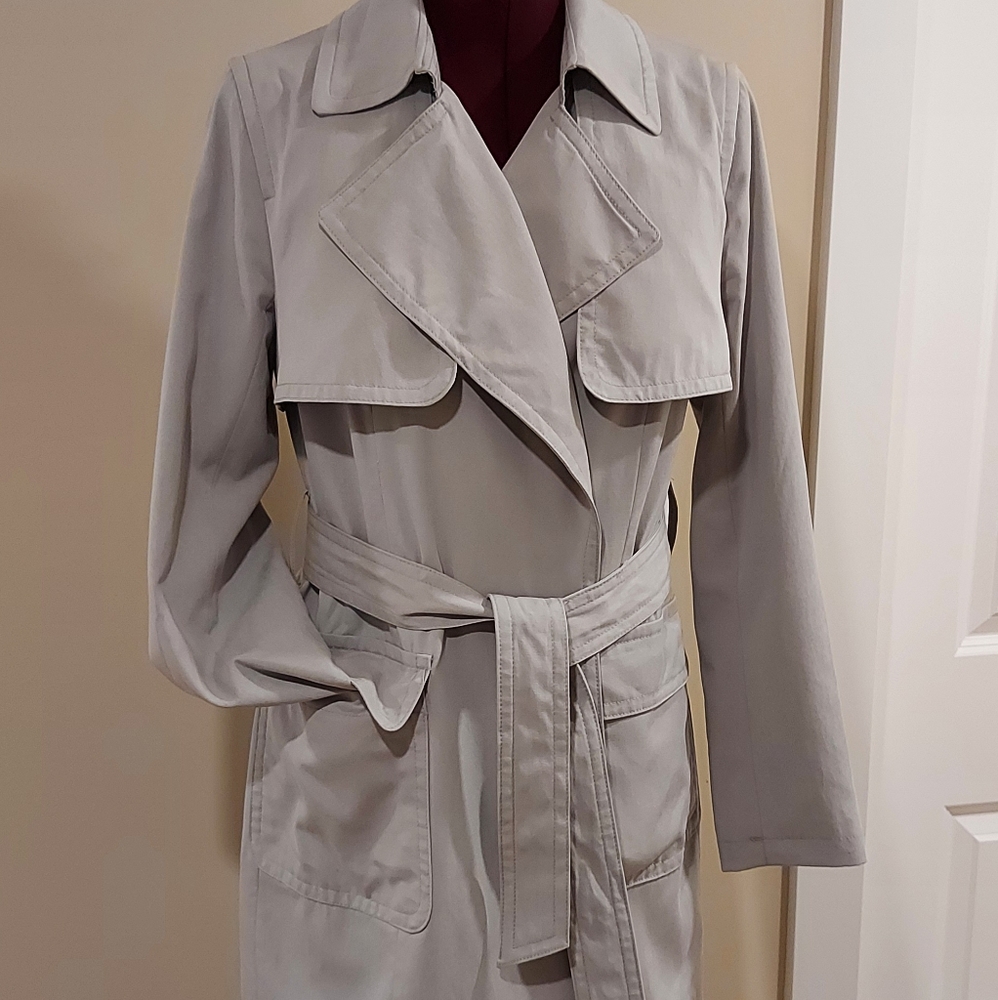 Light Weight Trench